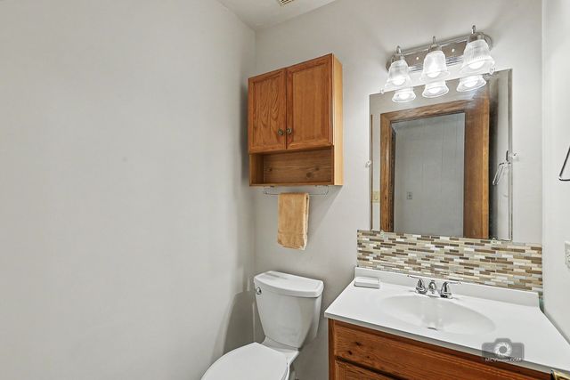 12855 Crestbrook Court, Crestwood, IL 60418