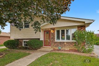 12855 Crestbrook Court, Crestwood, IL 60418
