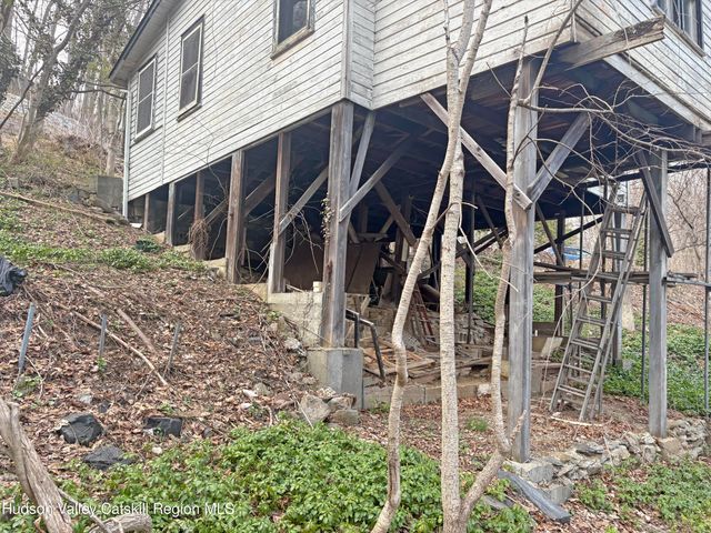 25 Harper Street, Lake Peekskill, NY 10537