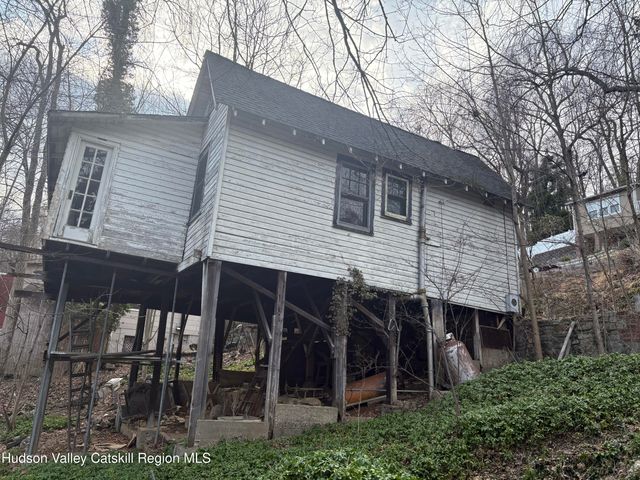 25 Harper Street, Lake Peekskill, NY 10537