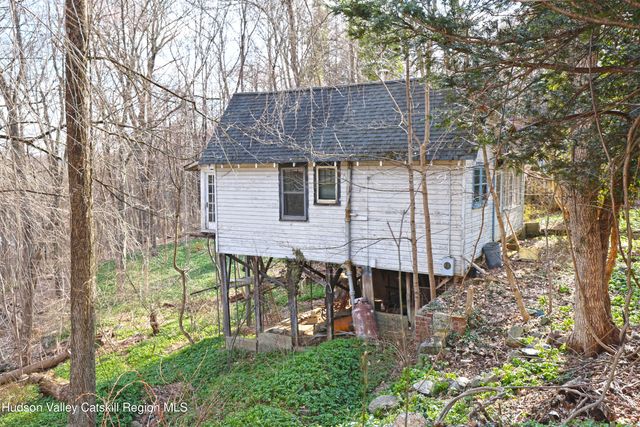25 Harper Street, Lake Peekskill, NY 10537