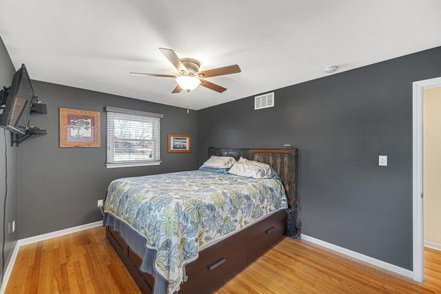 241 Lawndale Drive, Munster, IN 46321