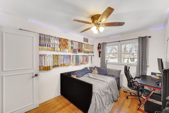 241 Lawndale Drive, Munster, IN 46321