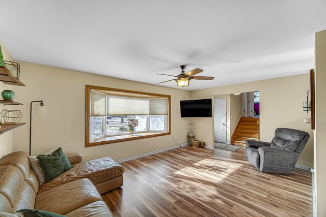 241 Lawndale Drive, Munster, IN 46321