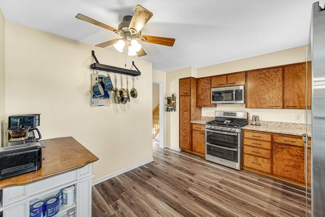 241 Lawndale Drive, Munster, IN 46321