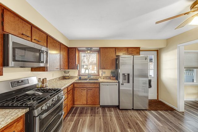 241 Lawndale Drive, Munster, IN 46321