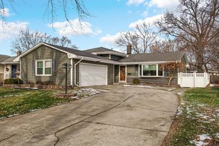 241 Lawndale Drive, Munster, IN 46321