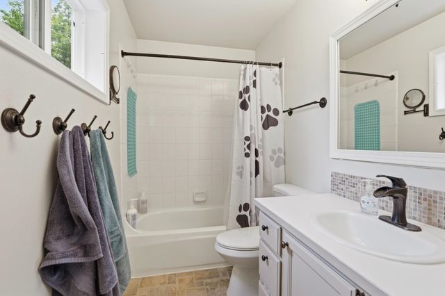 14522 N Chronicle St, Mead, WA 99021