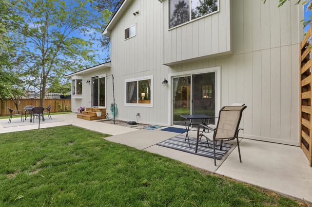 14522 N Chronicle St, Mead, WA 99021