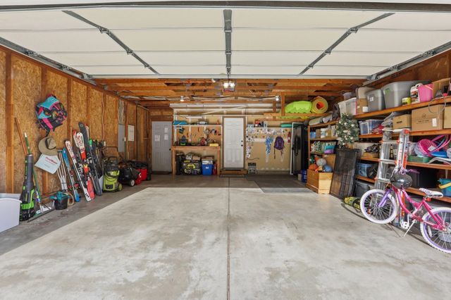 14522 N Chronicle St, Mead, WA 99021