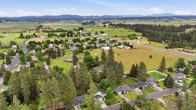 14522 N Chronicle St, Mead, WA 99021