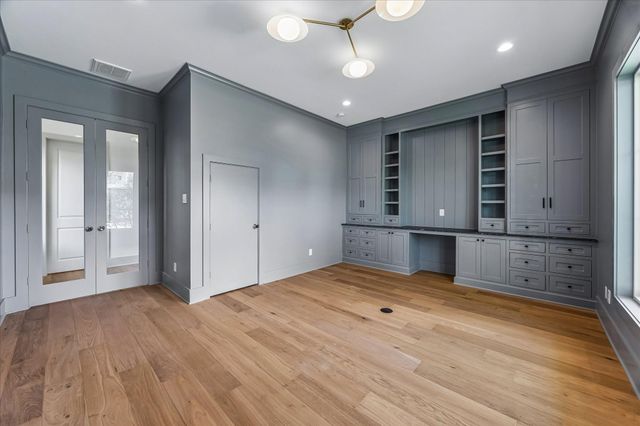 1714 Viking Drive, Houston, TX 77018