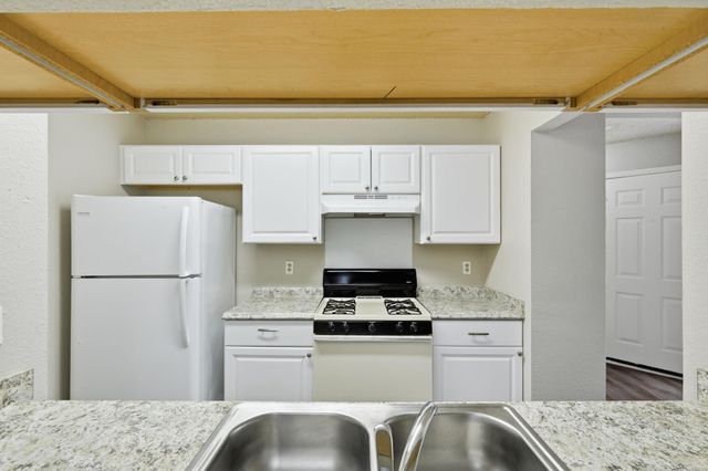 2131 Andover DR, Round Rock, TX 78664