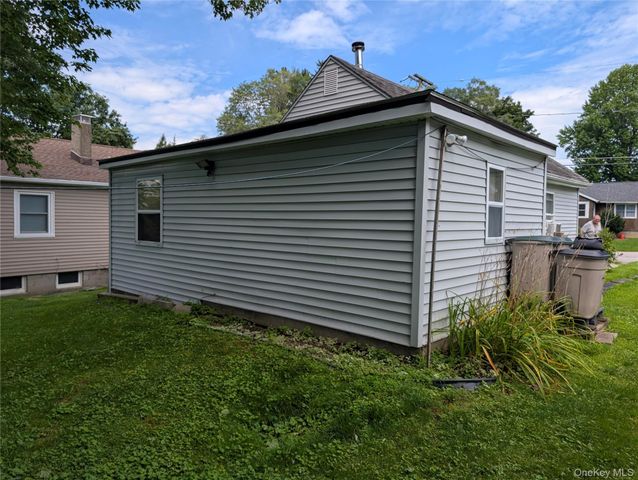 13 Lowell Road, Carmel, NY 10512