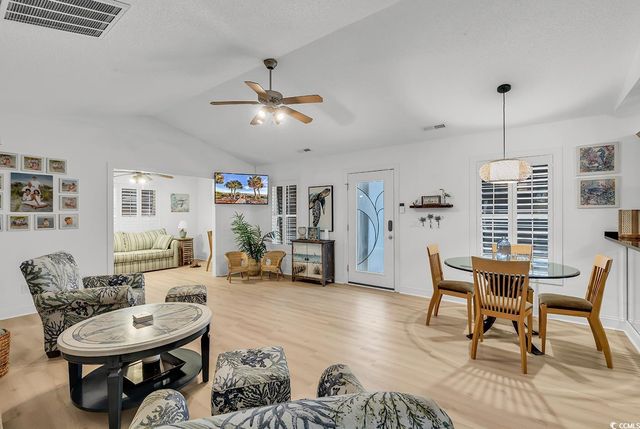 1125 Camellia Dr., Surfside Beach, SC 29575