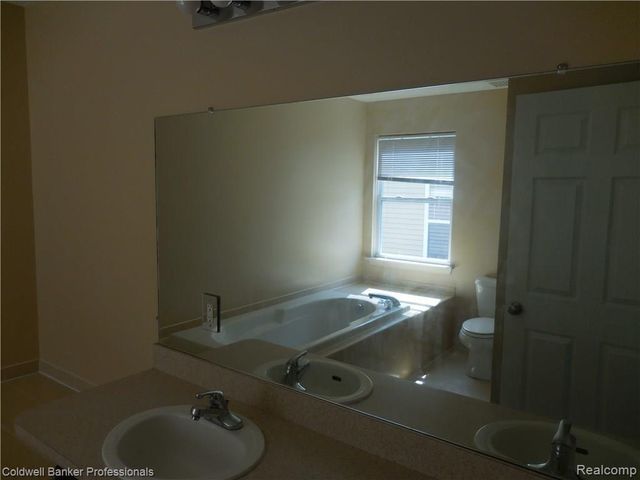 49554 GLACIER S, Northville Township, MI 48168