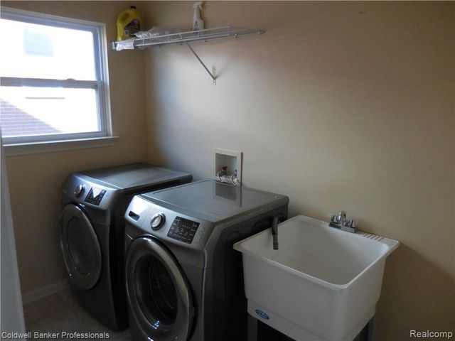 49554 GLACIER S, Northville Township, MI 48168