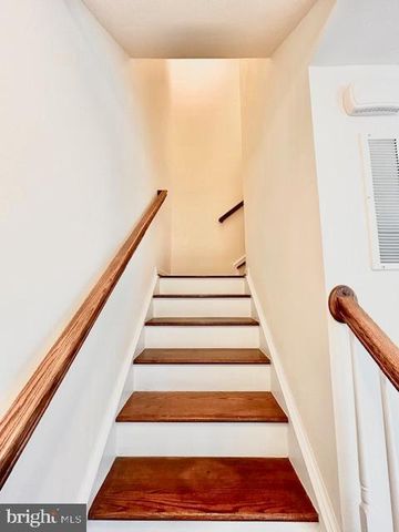 7473 SINGERS WAY, Elkridge, MD 21075