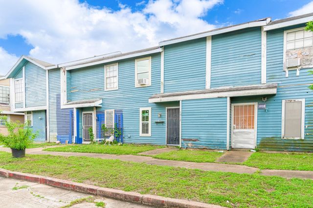 8323 Wilcrest Drive 1012, Houston, TX 77072