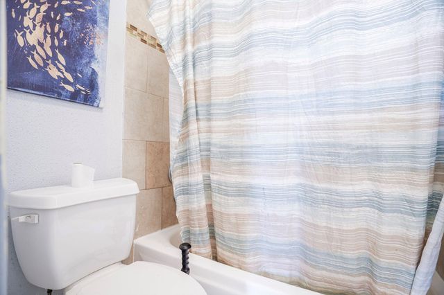 8323 Wilcrest Drive 1012, Houston, TX 77072