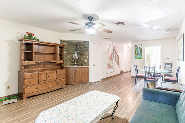 8323 Wilcrest Drive 1012, Houston, TX 77072