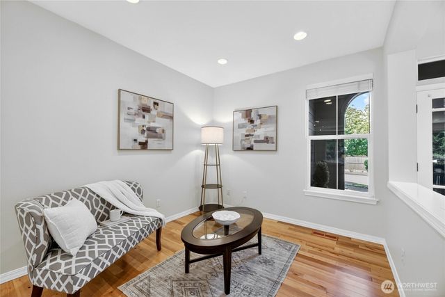 12357 Big Leaf Way NE, Redmond, WA 98053