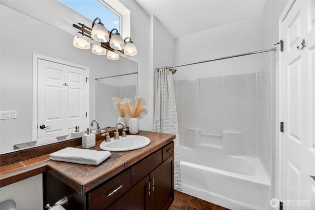 12357 Big Leaf Way NE, Redmond, WA 98053