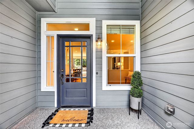 12357 Big Leaf Way NE, Redmond, WA 98053
