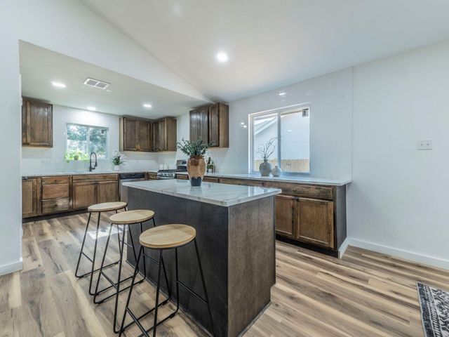 12406 Thompkins DR, Austin, TX 78753