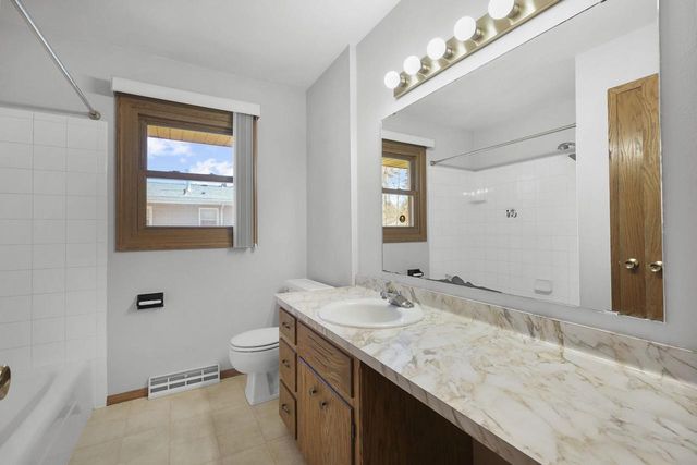 1-3 Milo Lane, Madison, WI 53714