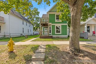 1027 Jennette Avenue, Grand Rapids, MI 49504