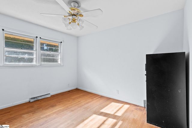 3190 Apple Orchard Road, Clinton, SC 29325