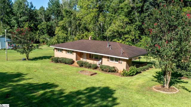 3190 Apple Orchard Road, Clinton, SC 29325
