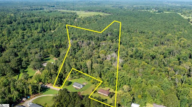 3190 Apple Orchard Road, Clinton, SC 29325