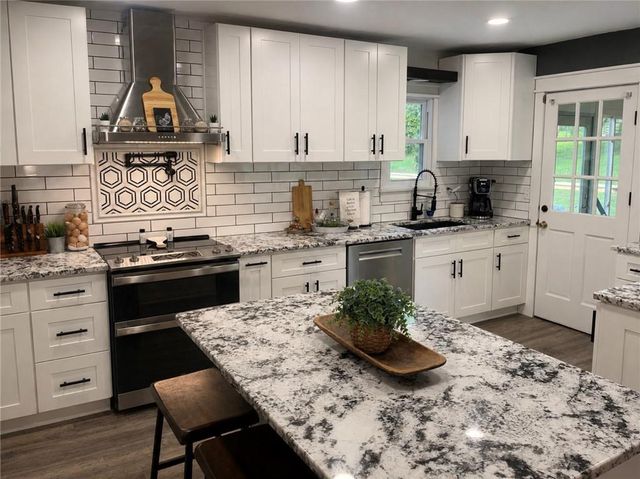 31408 E Major Road, Grain Valley, MO 64029