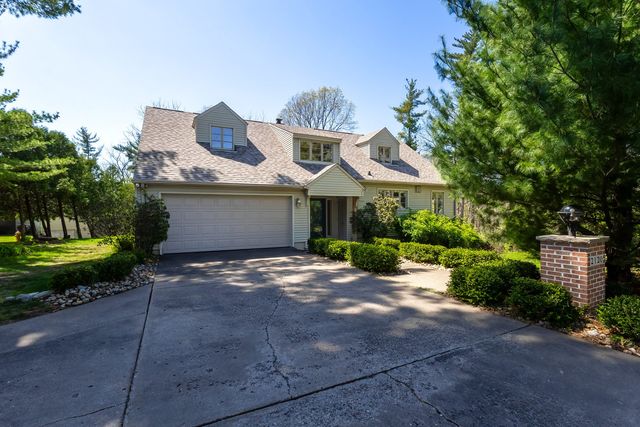 2120 31st Avenue, Rock Island, IL 61201