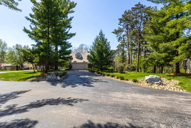 2120 31st Avenue, Rock Island, IL 61201