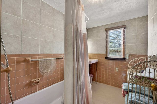 2120 31st Avenue, Rock Island, IL 61201