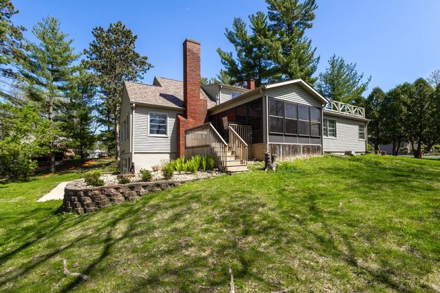 2120 31st Avenue, Rock Island, IL 61201