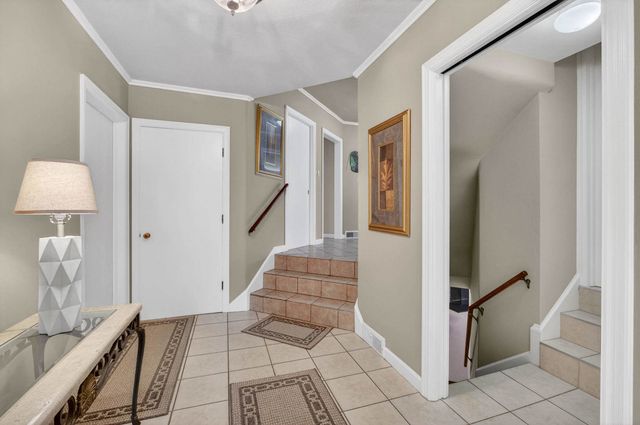 2120 31st Avenue, Rock Island, IL 61201