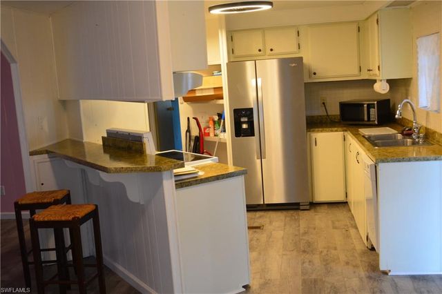 3343 Rainbow LN, North Fort Myers, FL 33903