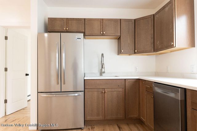 88 Henry St. Fl. 2, Kingston, NY 12401