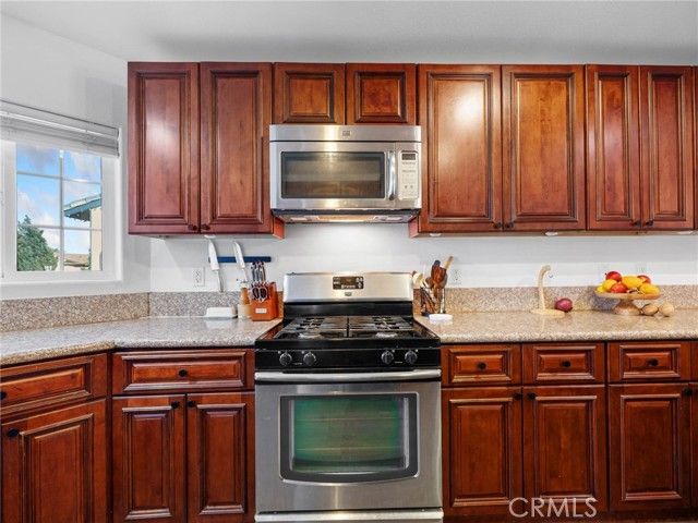 13966 Driftwood, Victorville, CA 92395