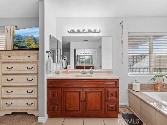 13966 Driftwood, Victorville, CA 92395