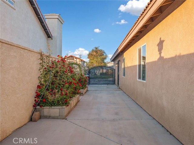 13966 Driftwood, Victorville, CA 92395