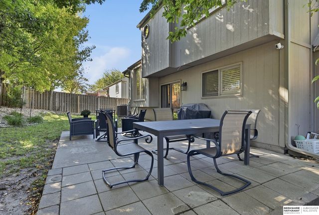 8849 N 83rd Avenue, Omaha, NE 68122