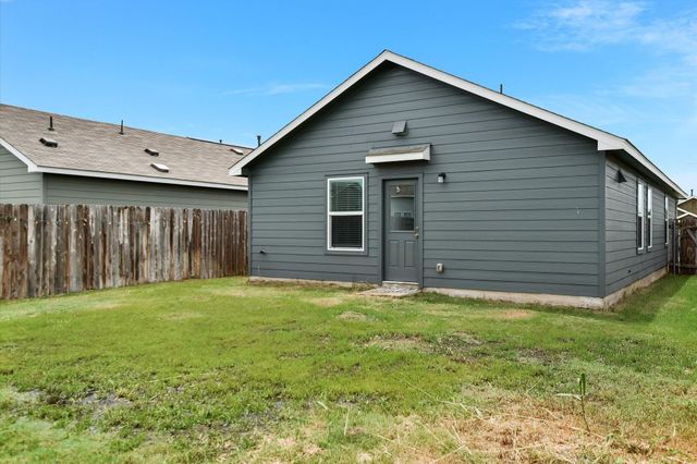 13616 Knights Branch DR, Elgin, TX 78621