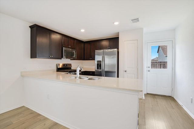 13616 Knights Branch DR, Elgin, TX 78621
