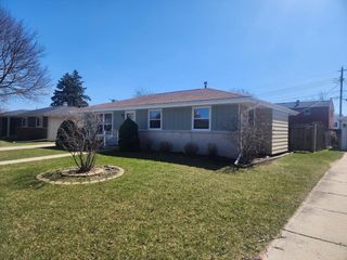 725 Sydney DRIVE, Racine, WI 53402