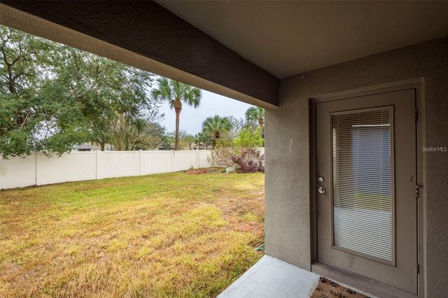 8117 ALAMOSA WOOD AVENUE, Ruskin, FL 33573